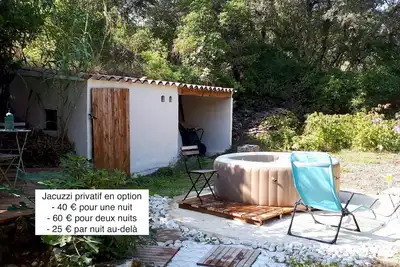 Image de Joli loft en pleine nature avec jacuzzi privatif