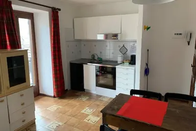 Image de Unité de 2 chambres confortable et ensoleillée dans une ancienne ferme avec jardin
