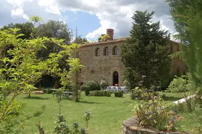 Image de Villa romantique, Wi-Fi, piscine, cours de cuisine
