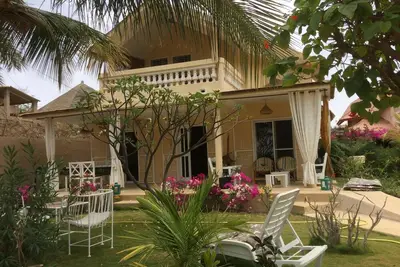 Image de Saly Belle Villa 1e rang face mer grande plage grande terrasse jardin
