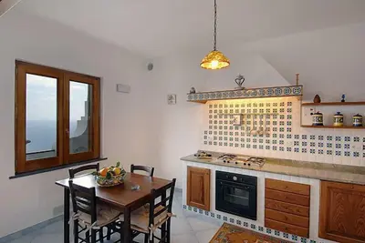 Image de Casa Mavi avec belle terrasse