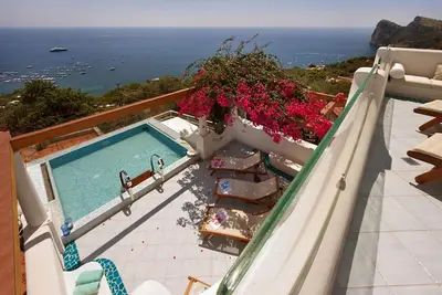 Image de Luxury Villa Ariadne with private pool, jacuzzi, terrace and sea view