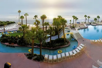 Image de Condo de luxe Wyndham Ocean Walk 2 Br avec Wi-Fi gratuit