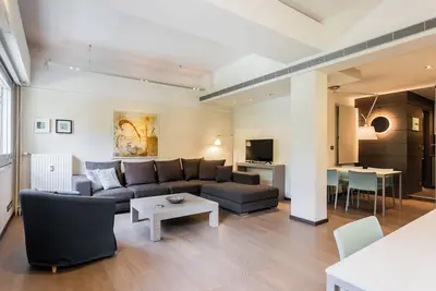 Image de Plaka, appartement moderne avec un lit, Cathedral Sq.
