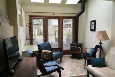 RavennaTwoApartment: Grand et lumineux deux chambres à coucher, salle de bain, cuisine, parking, buanderie ++