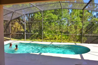 Image de Disney World Area Villa Orlando * 4 lits * 3 salles de bains privatives * Piscine privée * SunDeck *