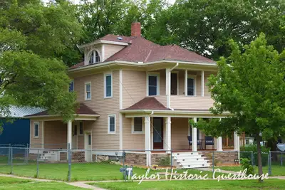 Image de Taylor Historic Guesthouse - Cottonwood Falls: évadez-vous dans une histoire!