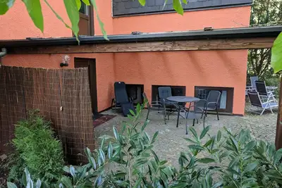 Image de Appartement calme avec terrasse, jardin, billard, sauna