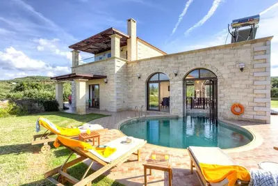 Image de 2 chambres Platanias Villa