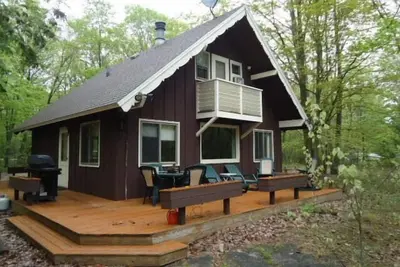 Image de Gingerbread Cottage - forĂŞt Cadre - Disponible hiver aussi!