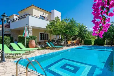 Deux villas 2 chambres Mamel avec deux piscines privées