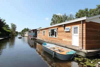 Image de Péniche unique à seulement 15 minutes du centre d'Amsterdam en train!