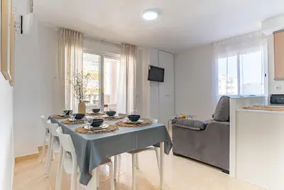 Image de Récent Appart avec Piscine + Terrasse