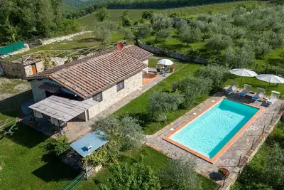Image de Sassolaia, Gaiole in Chianti, Siena and Chianti