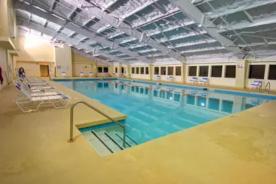 Villa près des pistes cyclables et de randonnée | Accès à la piscine, au restaurant et au centre de remise en forme!