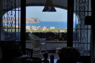 Image de Luxueux quartier de Villa Tosalet avec vue panoramique sur la mer