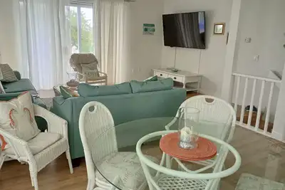 Image de Cedars East # 526 Belle maison de ville de 2 chambres à coucher 2 1/2 salles de bain sur Longboat Key. 6 personnes