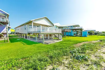 Image de Campanile est un camp en bord de mer au milieu de Grand Isle