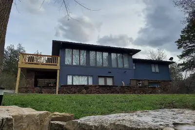 Image de Maison familiale spacieuse au bord du lac