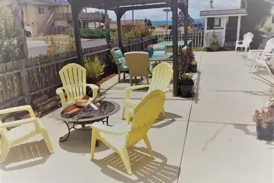 Image de Beach Cottage par la mer! Convient aux chiens et aux enfants!
