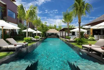 Image de Spacieuses villas Seminyak de 8 chambres près de la plage et de la rue Eat