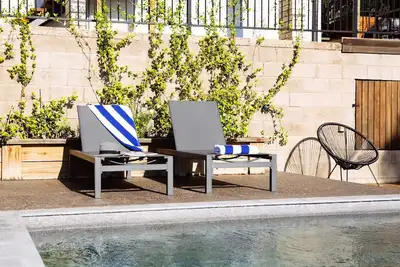 Image de La Recherche - 6 couchages, maison, piscine, plage, vues, shopping et animaux!