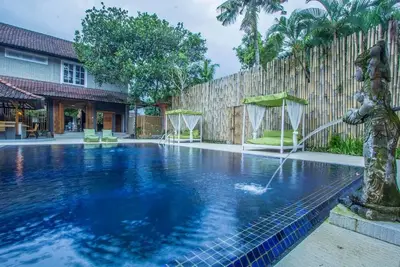 Image de Villa 5 # 1br Villa élégante avec cuisine et piscine publique à Ubud