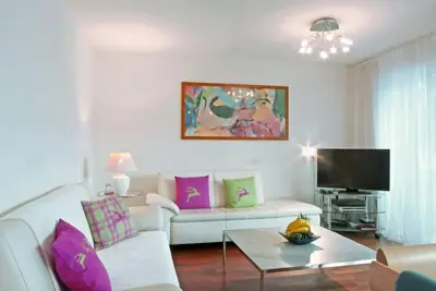 Image de Goldenhorn Apt. F by Interhome