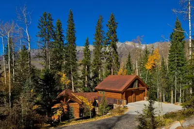 Image de Mountain Creek Lodge-rustique et élégant Accueil Sur boisé privé Lot avec Stream