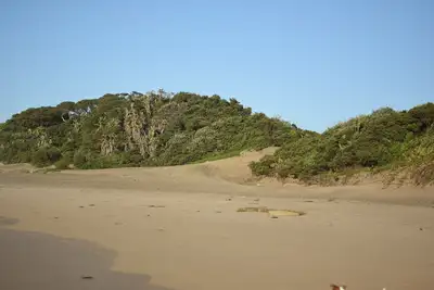 Image de Cottage 'Sur la plage'. . . . regardez les vagues. . . . depuis votre lit!