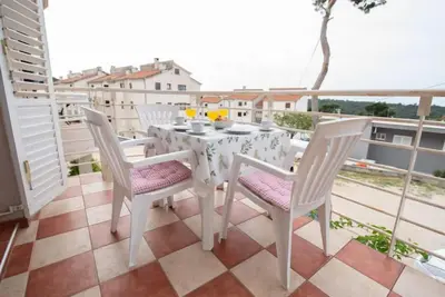 Image de Appartement Bencun by Interhome