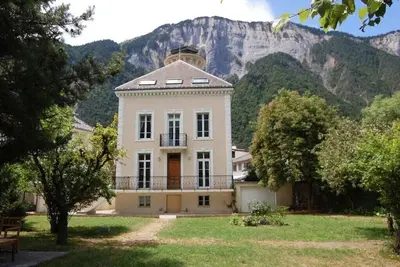 Image de Belle maison pour le vélo \/ vacances de ski, jardin meublé, local à vélos sécurisé