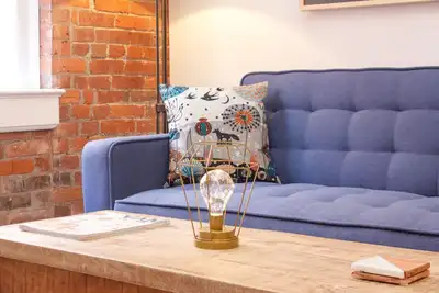 Image de Loft patrimonial de la côte ouest!