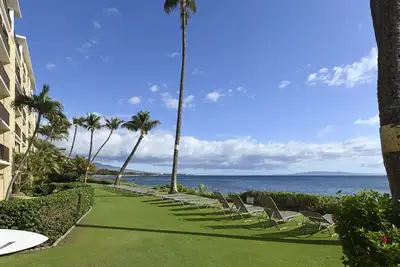 Image de Nouvellement répertorié et rénové Oceanfront Condo