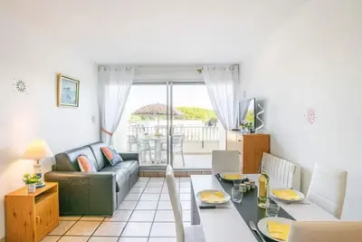 Les Jardins du Port by Interhome