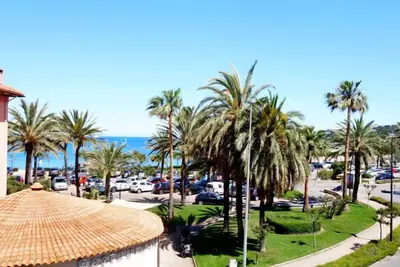 Image de Les allées du Cap by Interhome