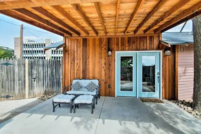 Image de Nouveau - Maison Lubbock mise à jour avec patio, à pied du Tx Tech