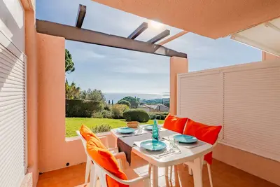 Image de Les Coteaux de la Nartelle by Interhome