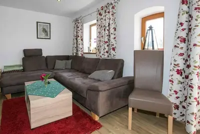 Image de Ebenerdige Ferienwohnung für 2-5 Personen mit Kaminofen