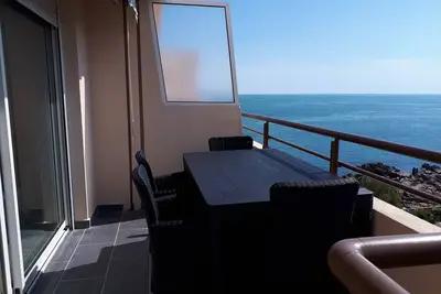 T2 climatisé vue sur mer, Wifi, piscine et parking