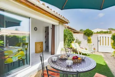 Les Cristallines by Interhome