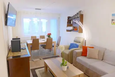 Image de Barzettes-Vacances 553 \/ Entrée N° 14 by Interhome