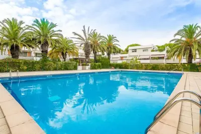 Image de Les Cyprianes by Interhome