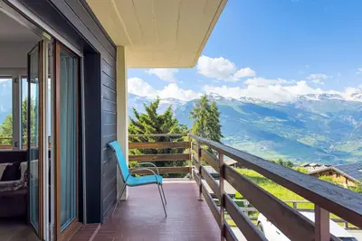 Les Arolles A1 by Interhome