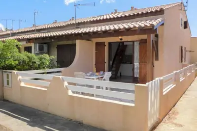 Image de Les Maisons du Rivage Bleu by Interhome