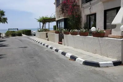Maison de plage de deux chambres récemment rénovée