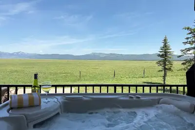 Image de Meadows Edge Ldg⭐️25 Minutes Pour La TÉLÉVISION Satellite W Yellowstone® - Gril Barbecue 4br 3ba