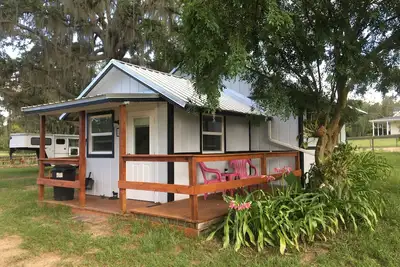 Image de Cozy Cowboy Cottage au Spotted Dance Ranch