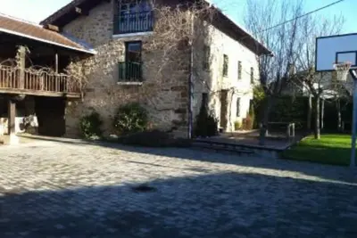 Image de Renovated farmhouse with garden