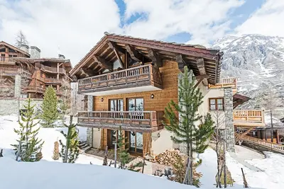 Image de Appartement unique au chalet Ski-In-Ski-Out